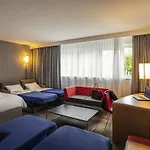 ホテル Novotel Roissy Witz