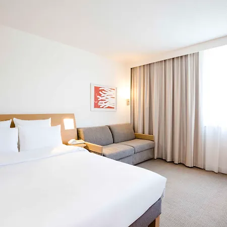 Novotel Roissy Witz 생비츠