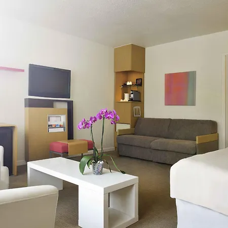 Novotel Roissy Witz 酒店 4*